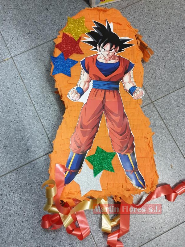 Piñata 3d manga Goku y Disfraces niños baratos sevilla