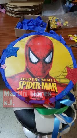 Piñata 3d redonda Spiderman y Disfraces niños baratos sevilla