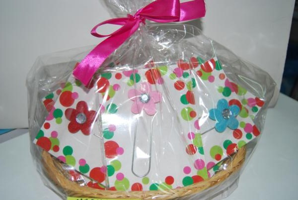 Canasta punto libro flor