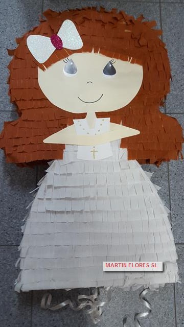 Piñata 3d Comunión Niña morena