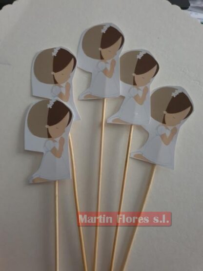 Brocheta figura decoración comunión niña morena - Imagen 4