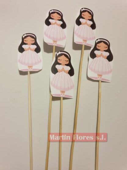 Brocheta figura decoración comunión niña morena - Imagen 2