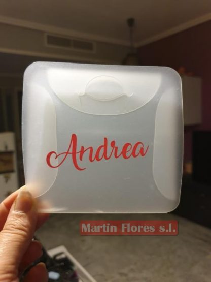 Guarda mascarilla plástico personalizada nombre