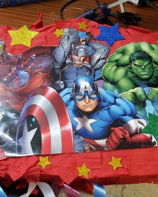 Piñata 3d avenger grande