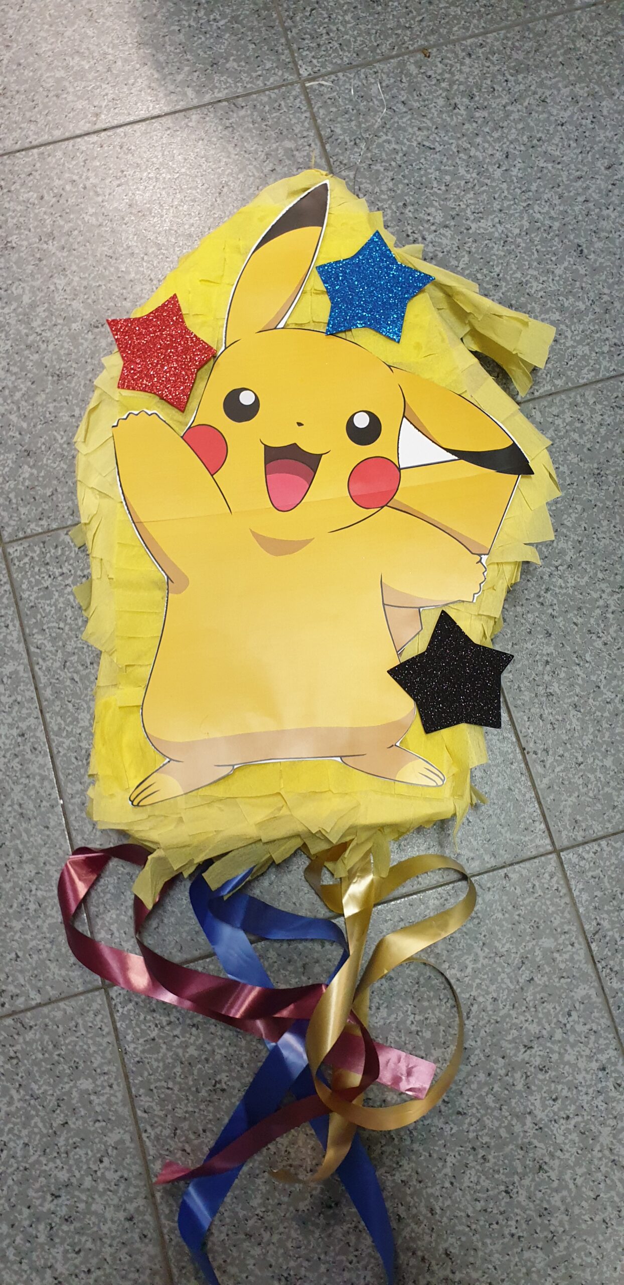 Piñata Pokémon Pikachu